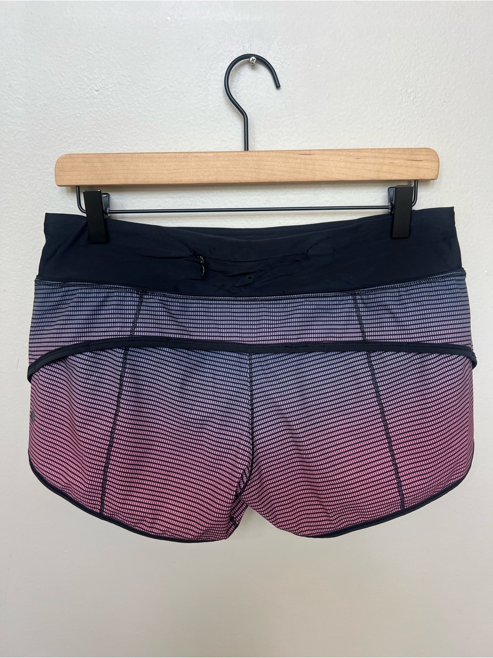 LULULEMON H2O Double Gradient Pink Black Speed Short Size 6 - Picture 4 of 11